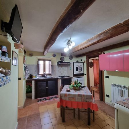 Apartamento Il Sentiero Poggio Bustone Exterior foto