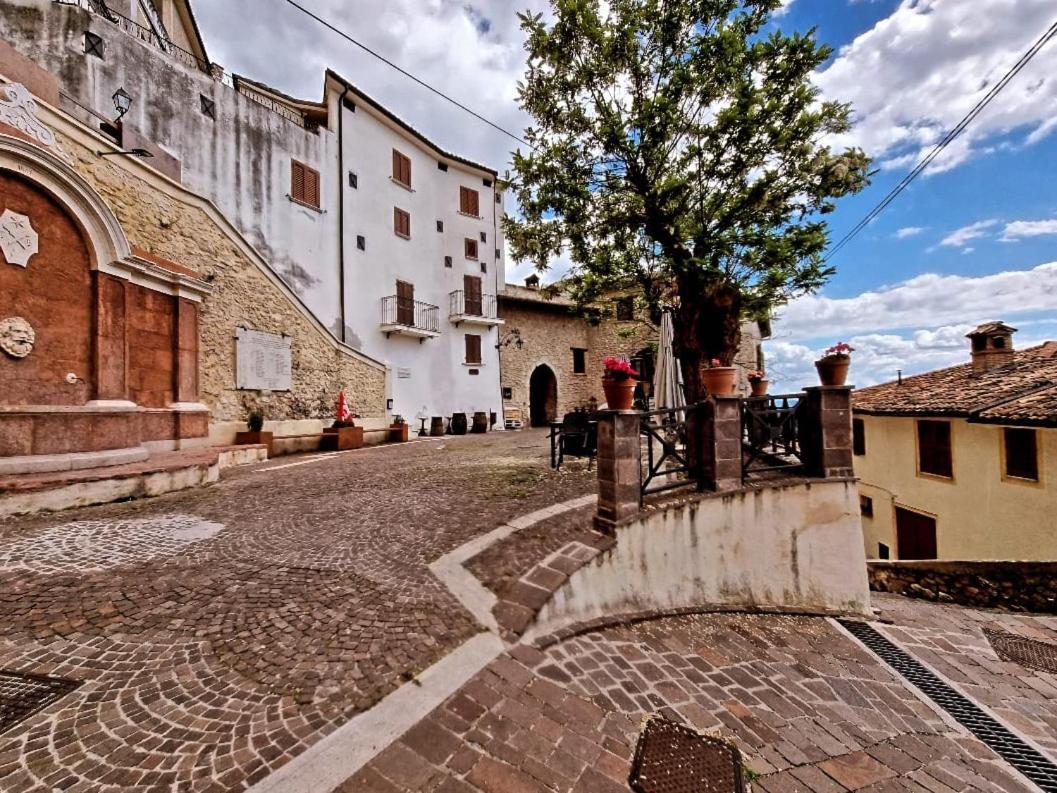 Apartamento Il Sentiero Poggio Bustone Exterior foto